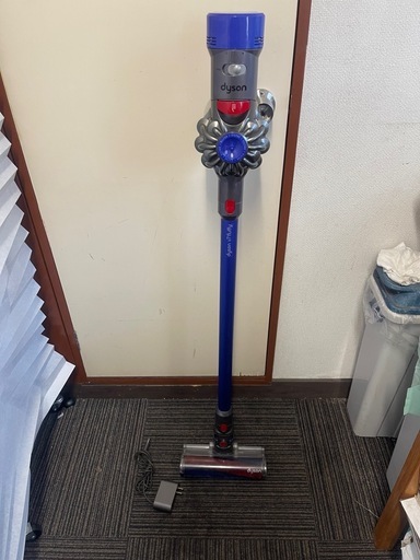 dyson ダイソン V7 Fluffy コードレス掃除機