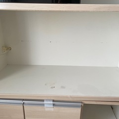 諏訪市、岡谷市日付限定で運び込みも可！食器棚の画像