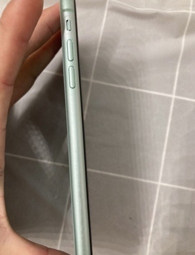 iPhone 11   64G

