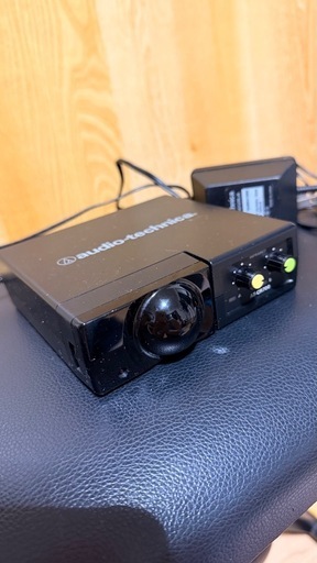 DAM CM2000 デンモク＋充電器セット PMC35（カラオケ用・動作確認済み） DAM製デンモク CM2000 と専用充電器（PMC35）のセットです。 動作確認