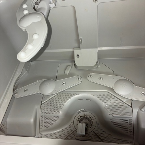Panasonic 食器洗い乾燥機 NP-TA4-W 2021年製