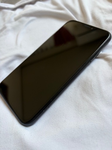 iPhone XR 64GB ブラック　バッテリー81% ②