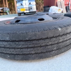 エルフ、キャンター用夏タイヤの画像