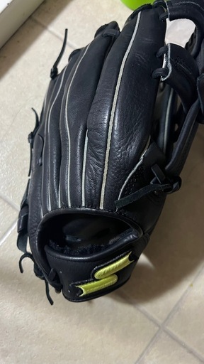 値下げしましたグローブ日曜日で最終　
