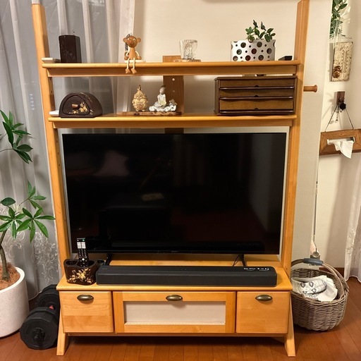 テレビボード　　収納棚
