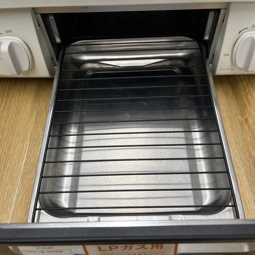 Rinnai リンナイLPガステーブル RT34NJHD 2020年製 のLPガステーブル のご紹介
です。