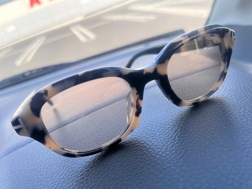 TOM    FORDサングラス