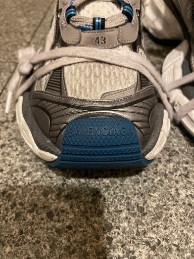 BALENCIAGA    3XL スニーカー