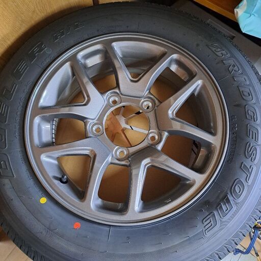 【新車はずし】ジムニー JB64 純正 アルミホイール＆タイヤ セット 4本 175/80R16