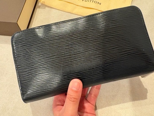 ルイヴィトン　エピ　長財布
