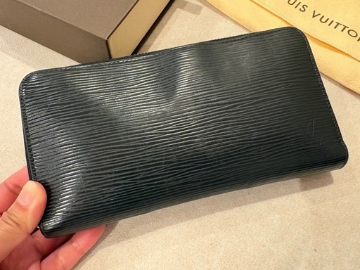 ルイヴィトン　エピ　長財布
