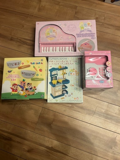 子供のおもちゃ、食器