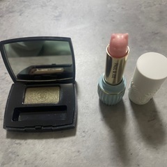 CHANELアイシャドウ⭕️Paul &Joeリップの画像