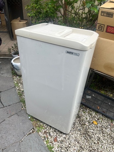 【SANYO】冷凍ストッカー 42L 上開きスライド扉 SCR-S42