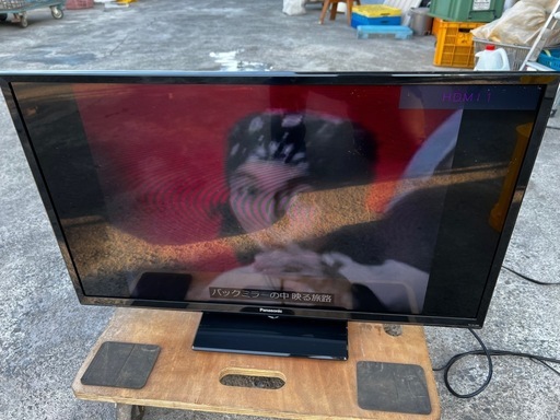 Panasonic TH-32J300 32インチ 地上・BS・110度CSデジタルハイビジョン液晶テレビ 32V型