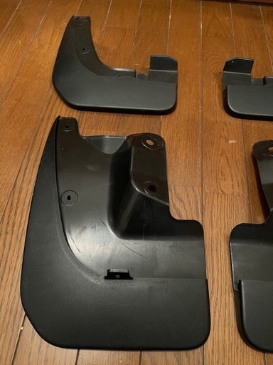 デリカd5 純正泥除けカバー