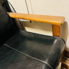 カリモク風PUレザー　3人掛けソファーの画像