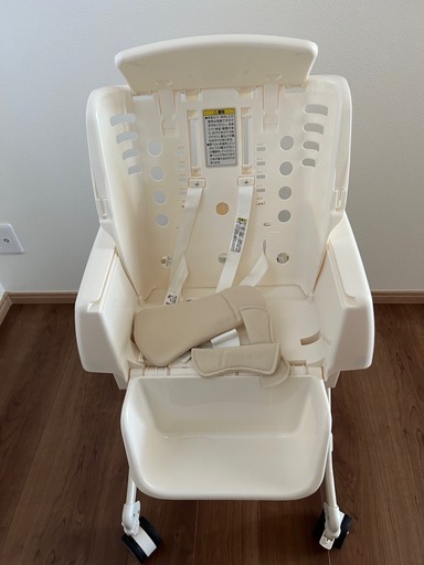 美品　西松屋ブランド　手動式ベビーラック