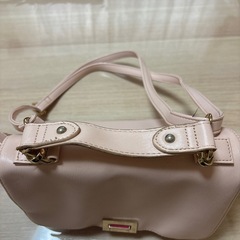 ショルダーバッグの画像