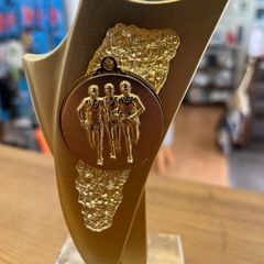 マラソン大会のトロフィー🏆の画像