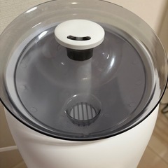  【3回使用のみ】大容量8L 加湿器　　の画像