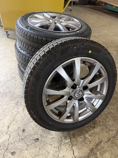 バリ溝　
155/65r14  スタッドレス　ブリヂストンvrx3 20 25年製