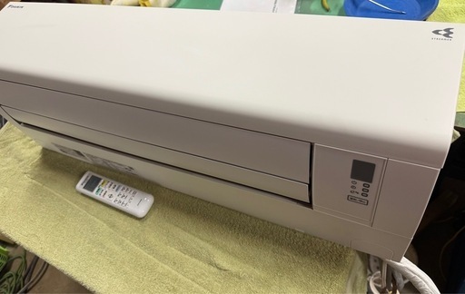 ダイキン　ルームエアコン　2023年製　10畳用　室内機分解クリーニング済み