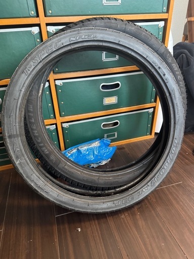 ミシュラン、バイク用タイヤ前後（チューブ付き）