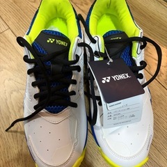 新品未使用　YONEX POWER CUSHION テニスシューズ24.5の画像