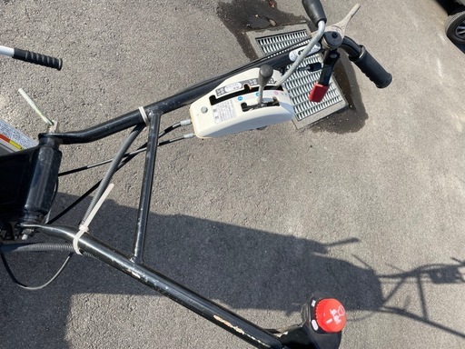 自走　畦草刈機