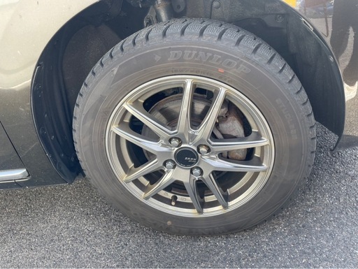 美品 ダンロップ   スタッドレスタイヤ185/60r15 340 中古　　