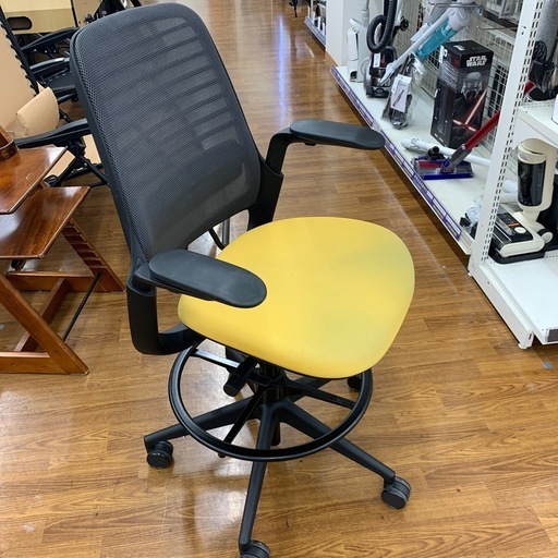 【軽トラ無料貸し出し】【STEELCASE】【オフィスチェア】【トレファク所沢店】