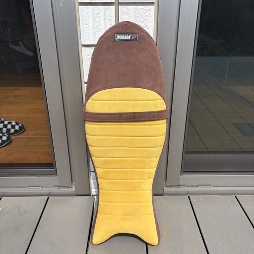 bmw rninetスクランブラーシートNOGUCHIシート
