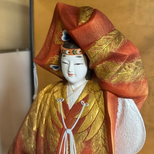 博多人形 伝統工芸士 井上あき子作「松の羽衣」ガラスケース・立札付き