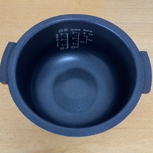 シャープ ジャー炊飯器 3合 KS-CF05D-W 2023年製 札幌市白石区 モノリス B293
