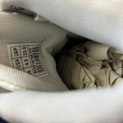 スニーカー 新品の画像