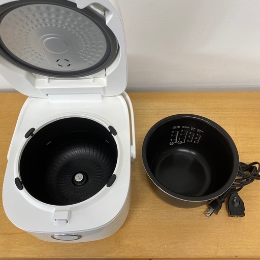 東芝 IHジャー炊飯器 3合 2023年 RC-5XN 札幌市白石区 モノリス