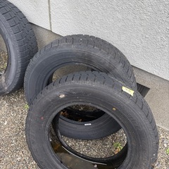タイヤ  スタッドレス の画像
