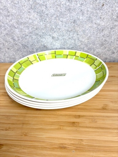 【中古品】Colemanアウトドア食器4人前セット