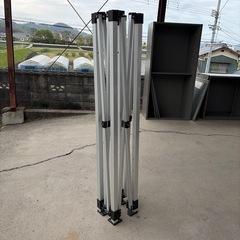 折りたたみ式アルミスタンドの画像