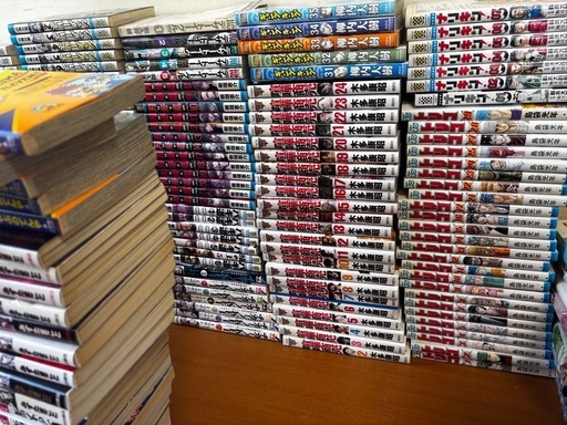 漫画まとめ売り　ジョジョ、刃牙、ファブルなど