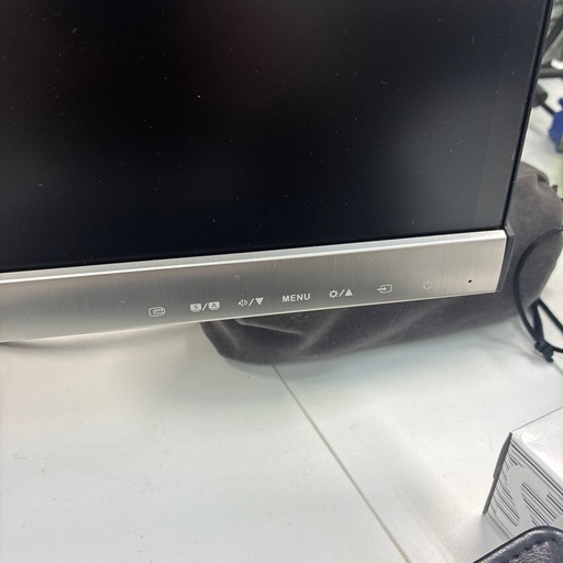 ASUS 27インチ液晶モニター