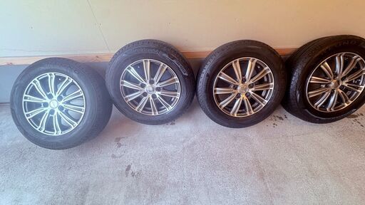REGNO 約3000km走行 TYPE RV GR-XIII X3 195/65R15 91H 走行 夏タイヤ  + 15インチホイール(5穴)　バランス済み