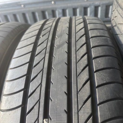 バリ山　YOKOHAMA ヨコハマ　　E70 225/60R17 夏タイヤ　2019年製　17インチ