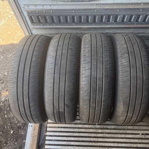 バリ山　DUNLOP EC350+ 195/60R17 夏タイヤ　2024年製　17インチ