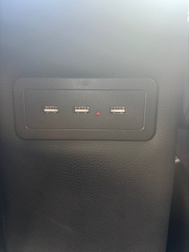 ステップワゴンRP8センターボックス