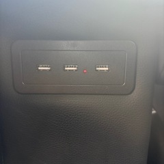 ステップワゴンRP8センターボックスの画像