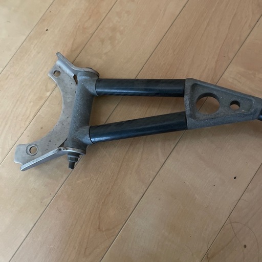 スバル レガシーB4? ストラットタワーバー