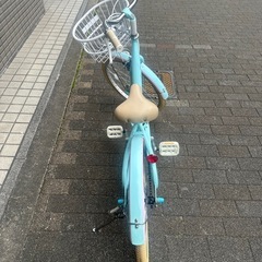 ★美品★20インチ　子供用自転車　LEDオートライト付き　水色の画像