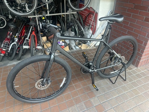 27.5インチ　GIANT　Gravier 油圧Disc 　軽量アルミフレーム　3×8speed　マッドグレー